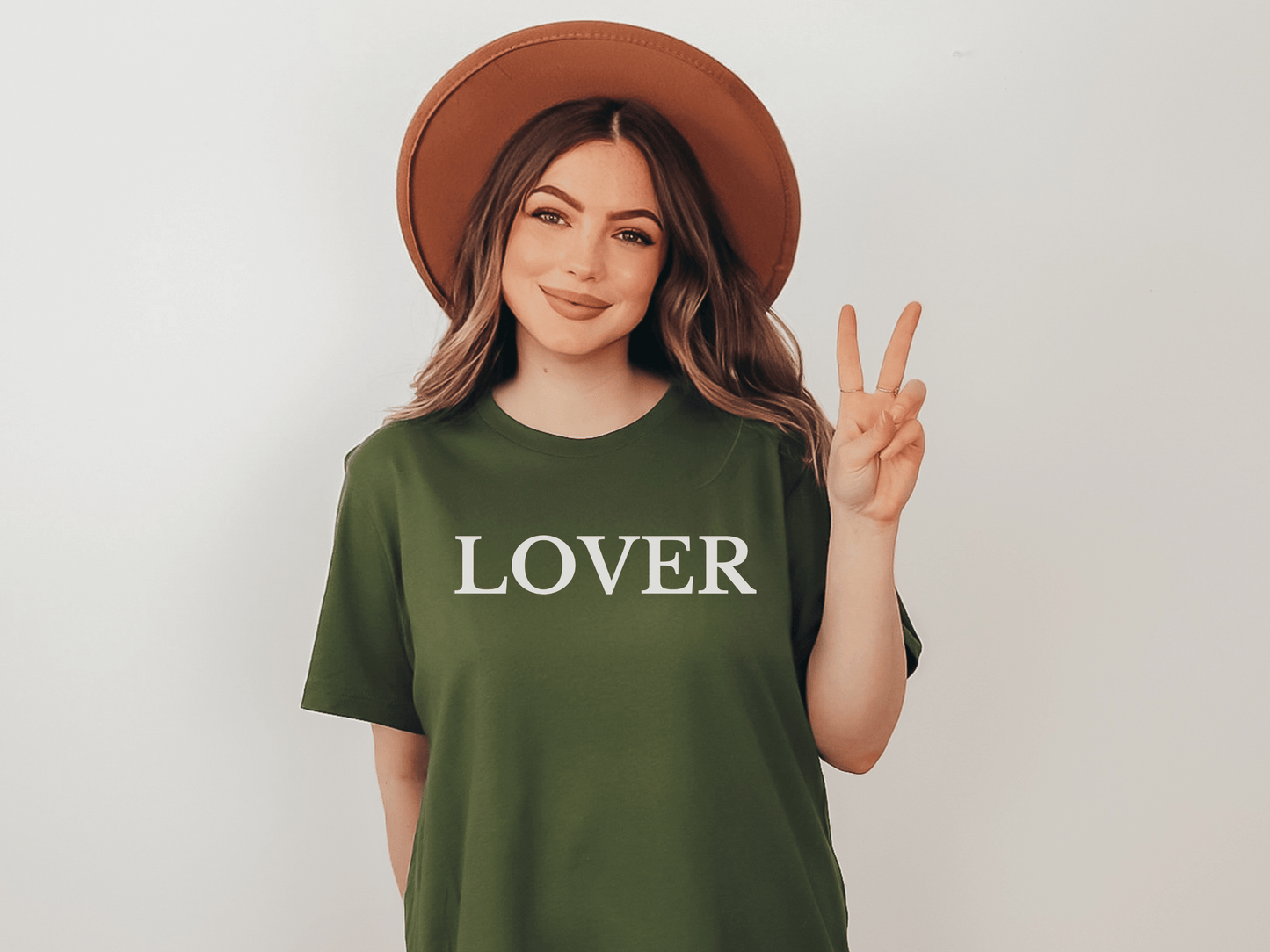 Lover T-Shirt in Olive